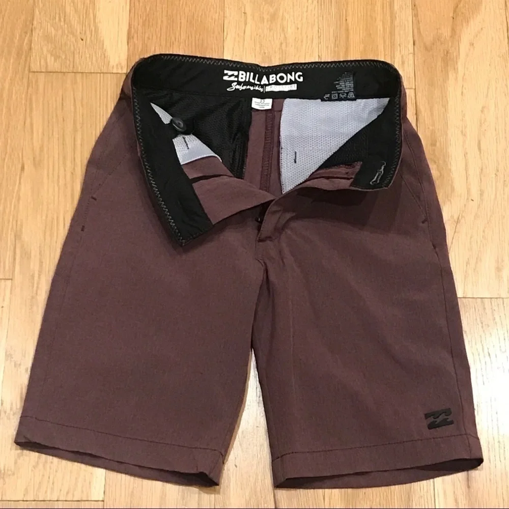 Billabong youth submersibles